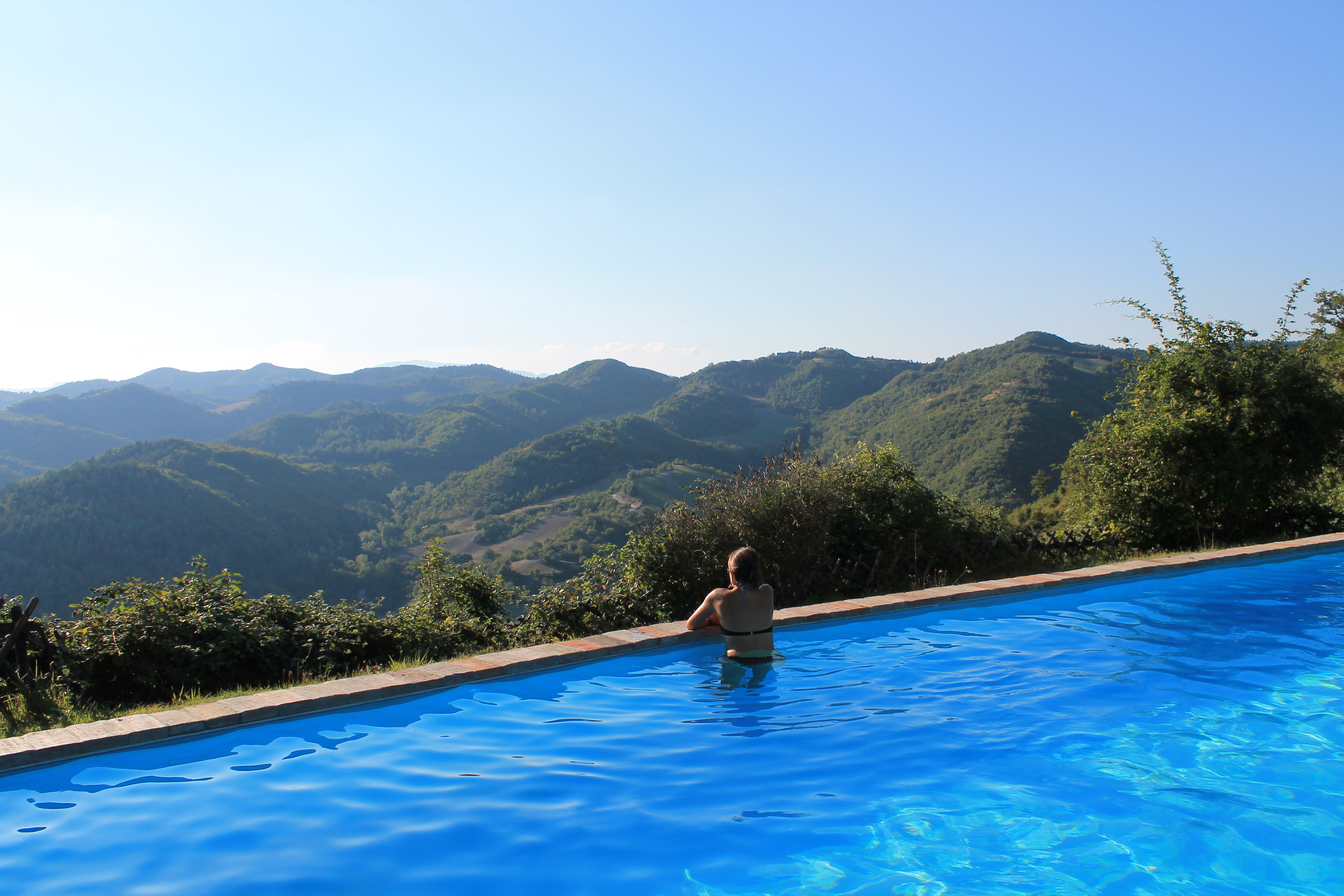 Country House il Biroccio Urbino, agriturismo collina Urbino, casa vacanze con piscina Urbino, piscina panoramica, collina, relax, benessere, panorama mozzafiato