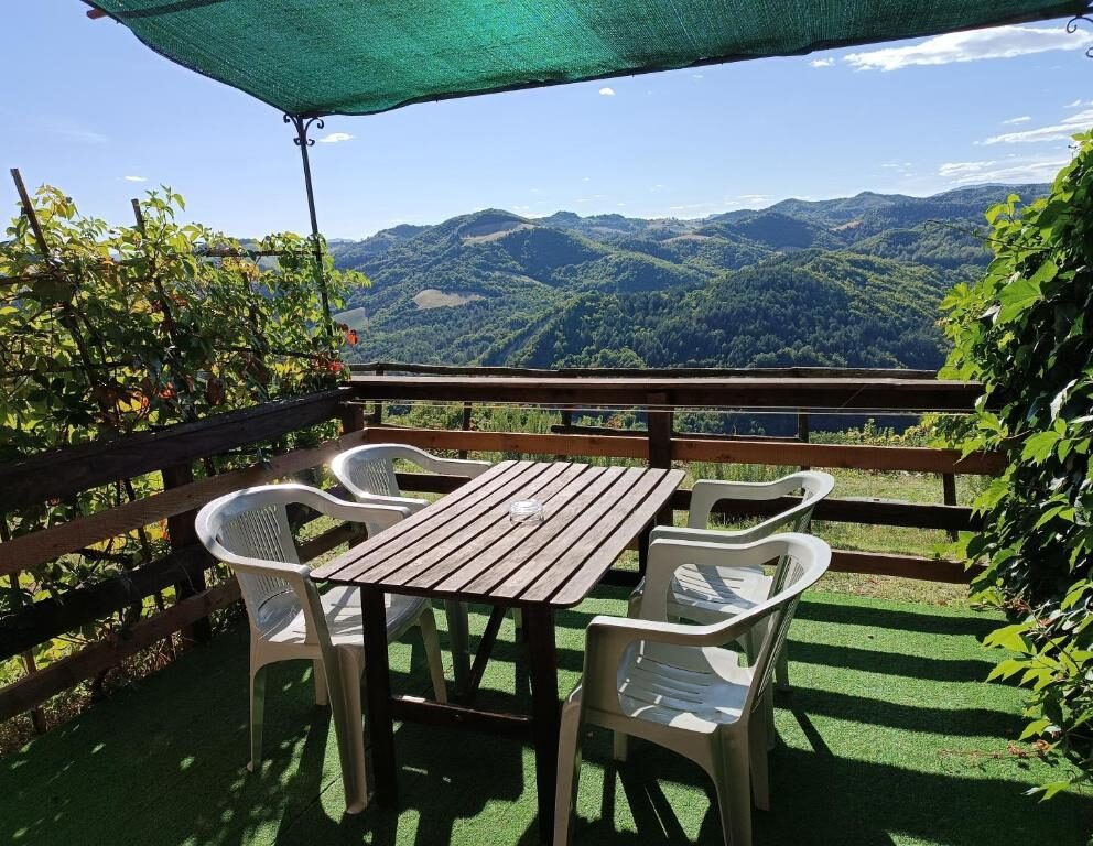 Struttura nel verde, colline panoramiche, casa vacanze nel verde, Urbino, Country House il Biroccio a Urbino, relax, natura